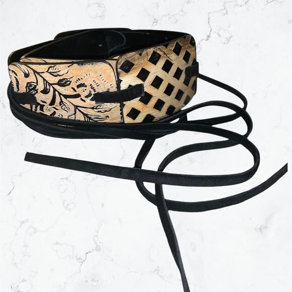 Plastic Faux Wood Carved Boho Y2K Tie Belt - Picture 4 of 5